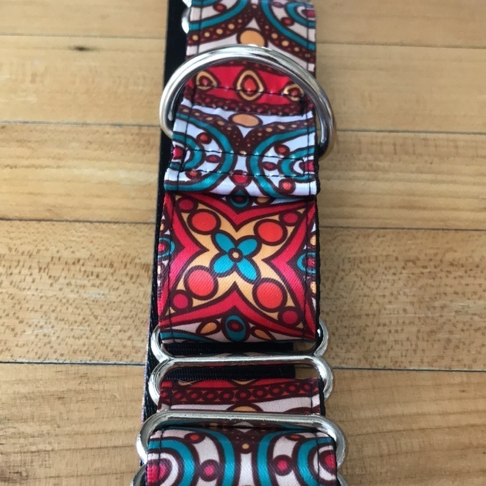 Dog Collar Geometric Psychedelic Style Pattern - Picture 1 of 5